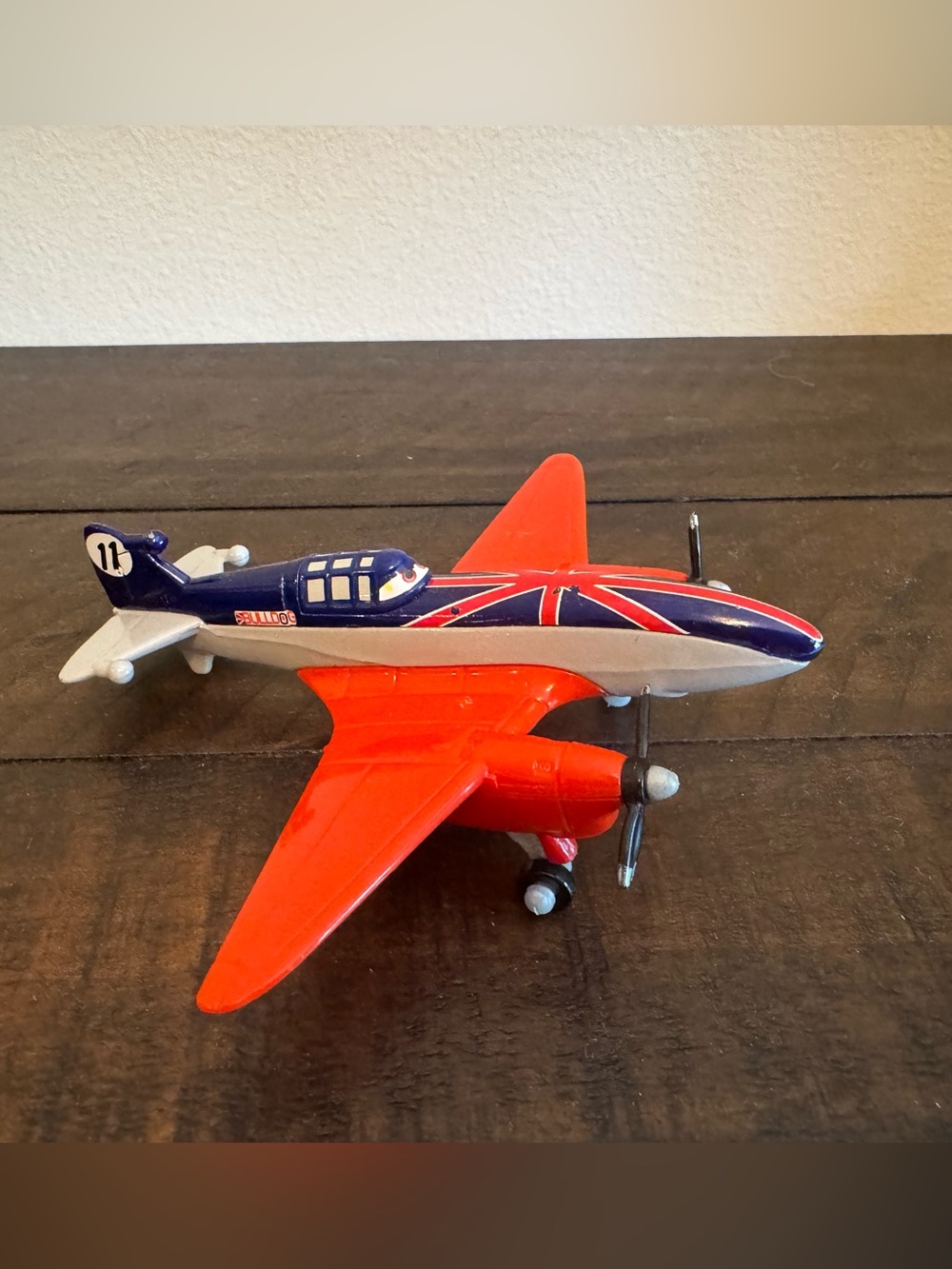Disney Pixar Planes British Bulldog Diecast Metal 1:55 WATG Racer Fire & Rescue